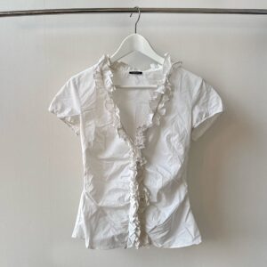RUFFLE BLOUSE