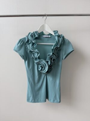 RUFFLE TOP