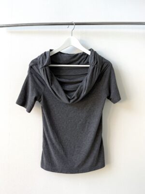 OFF-SHOULDER TOP
